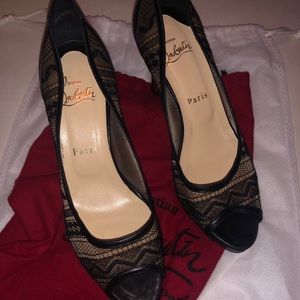 Like new Red bottom hells